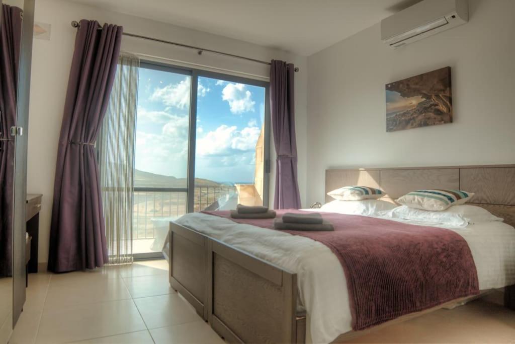 Seahorse Penthouse Apartment